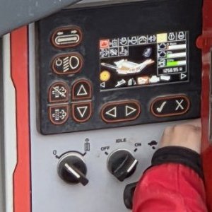 foto 25.7t sortyrowka 300t/h mobil Maximus 512S / RubbleMaster HS5000 M