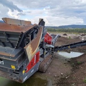 foto 25.7t sortyrowka 300t/h mobil Maximus 512S / RubbleMaster HS5000 M