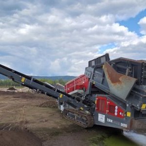 foto 25.7t sortyrowka 300t/h mobil Maximus 512S / RubbleMaster HS5000 M