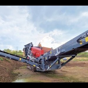 foto 25.7t sortyrowka 300t/h mobil Maximus 512S / RubbleMaster HS5000 M