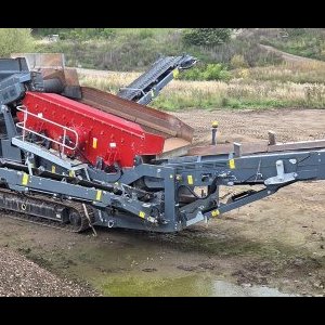 foto 25.7t sortyrowka 300t/h mobil Maximus 512S / RubbleMaster HS5000 M